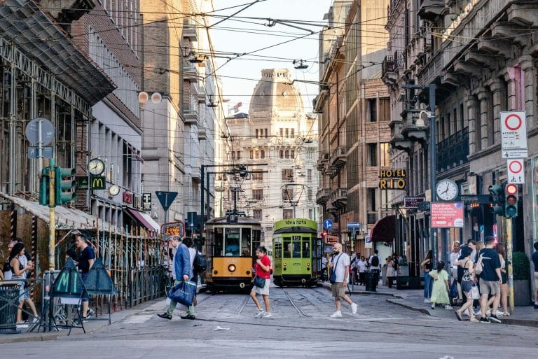 How to Plan a Vacation That Supports Local Artisans