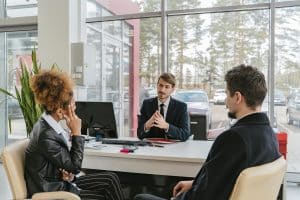 How to Get Noticed by Recruiters on LinkedIn
