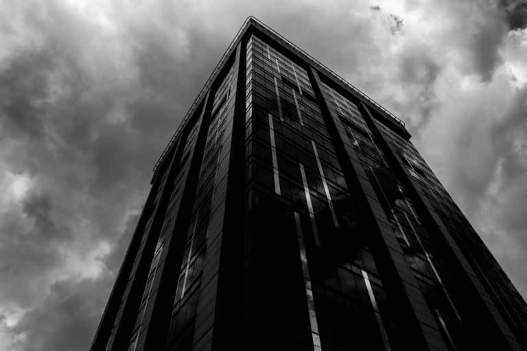 How to Navigate Real Estate in a Volatile Economy